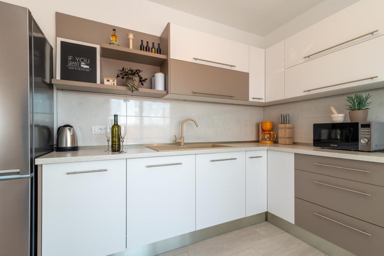 Apartament Apartman Lotos Trogir Zewnętrze zdjęcie