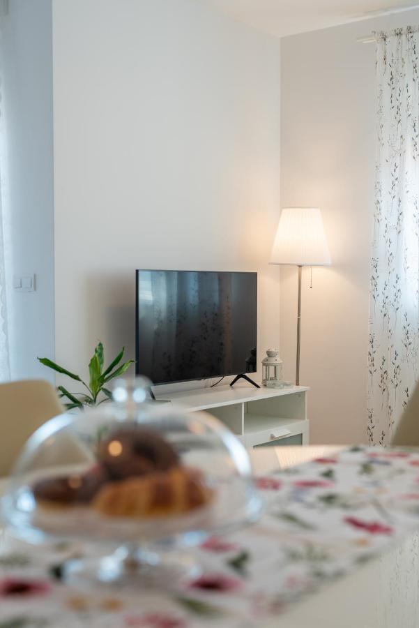 Apartament Apartman Lotos Trogir Zewnętrze zdjęcie