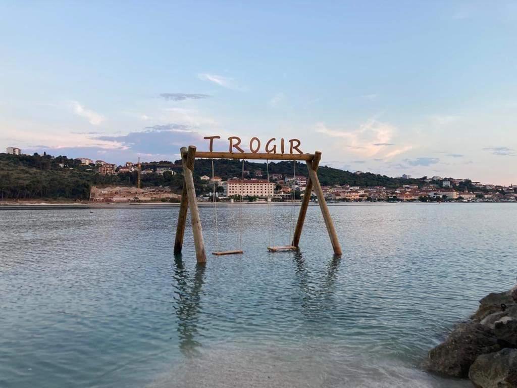 Apartament Apartman Lotos Trogir Zewnętrze zdjęcie