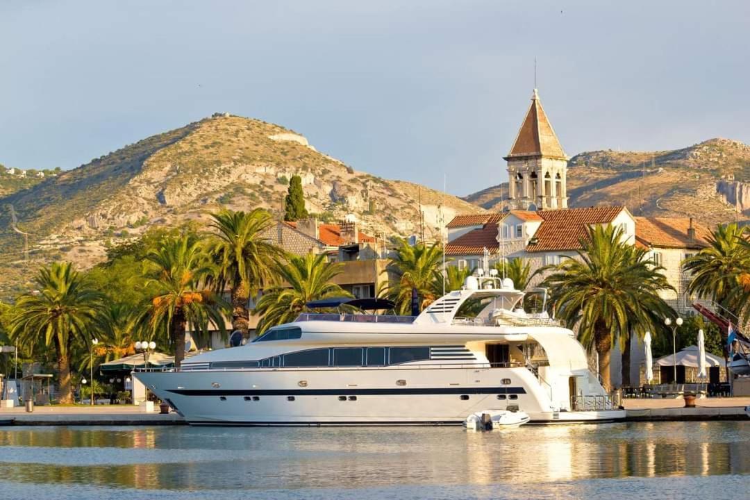 Apartament Apartman Lotos Trogir Zewnętrze zdjęcie
